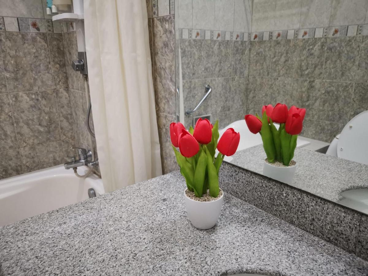 Nariska Suite Homestay Джокякарта Екстериор снимка